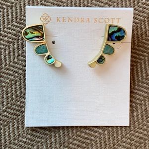 ** NEW ** Kendra Scott - Ear Climbers